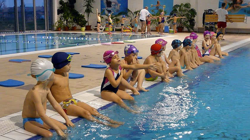 Szeptember elején indulnak az úszótanfolyamok a Törökbálint Sportközpont Cseh László Uszodában